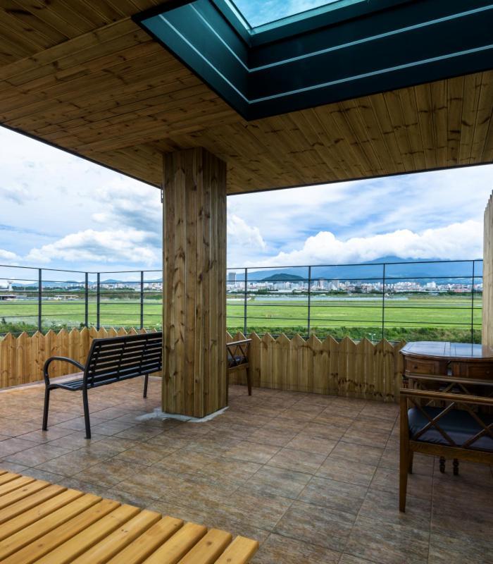 Romance Jeju Pension Екстер'єр фото